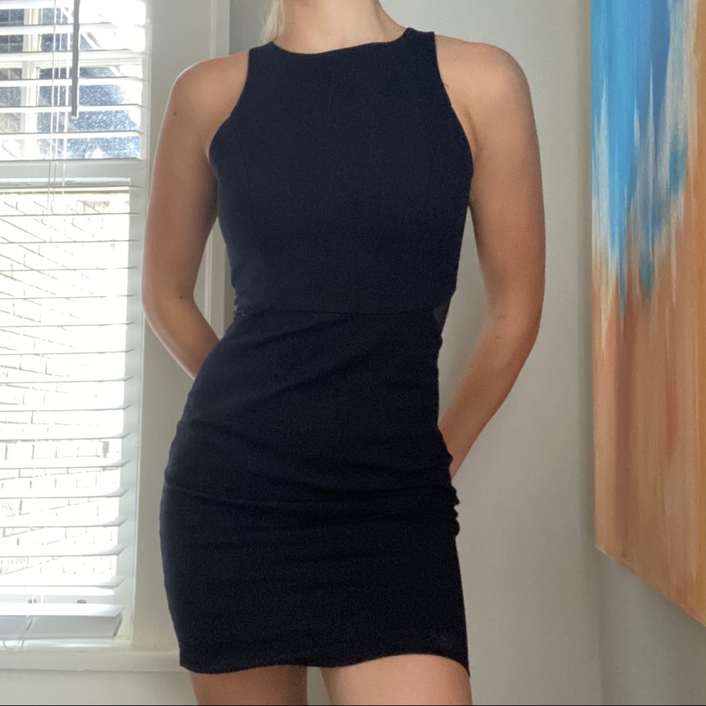 SOLEMIO BLACK BODYCON DRESS